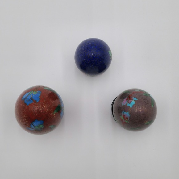 Vintage Chinese Cloisonne Satsuma Egg Figurines 3 Intricate Floral Wooden Stands - Picture 3 of 10